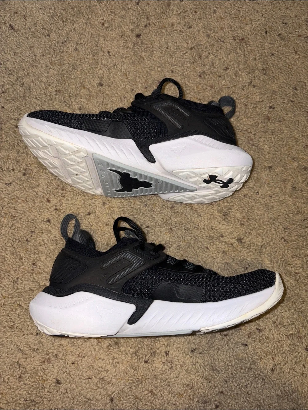 Under Armour breathable black